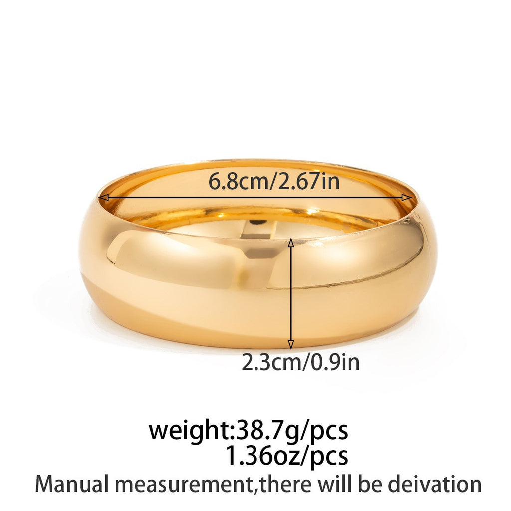 Minimalist Glossy Bangle Set of 3 in gold-tone — detail view