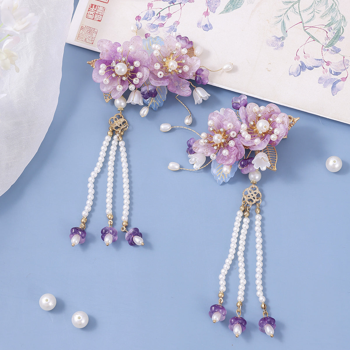 Floral Pearl Hair Clip Pin — clip detail