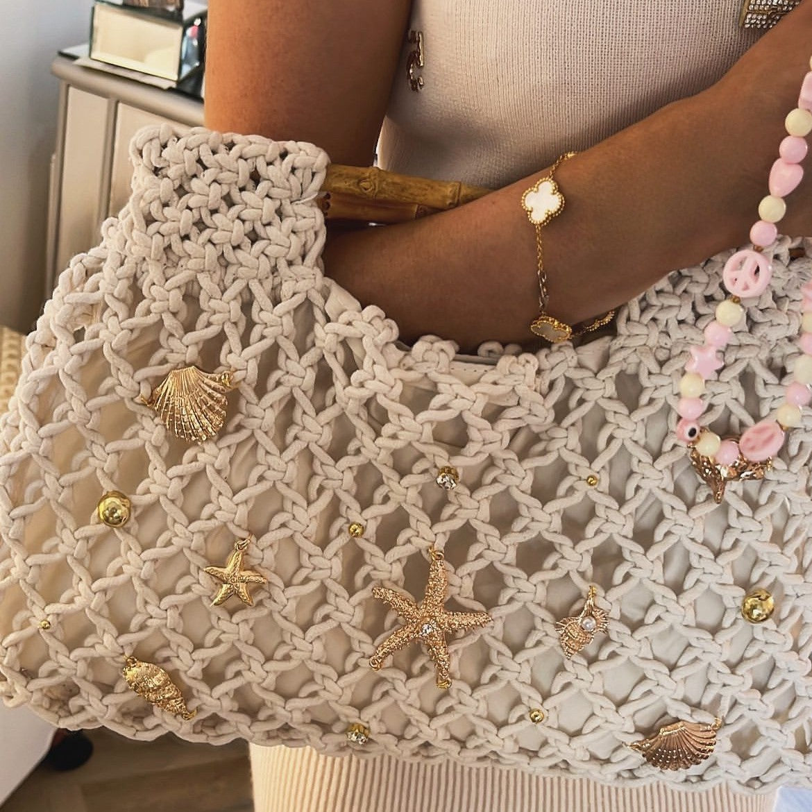 Maeve charm crochet bag — detail