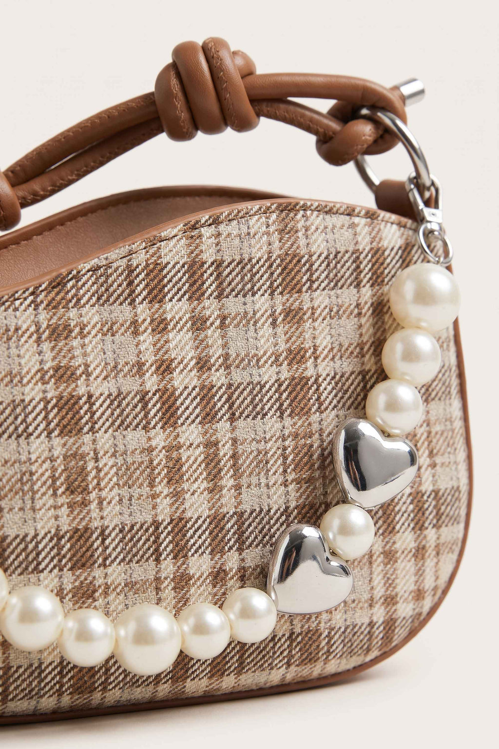 Amelie faux-pearl heart shoulder bag in brown — detail