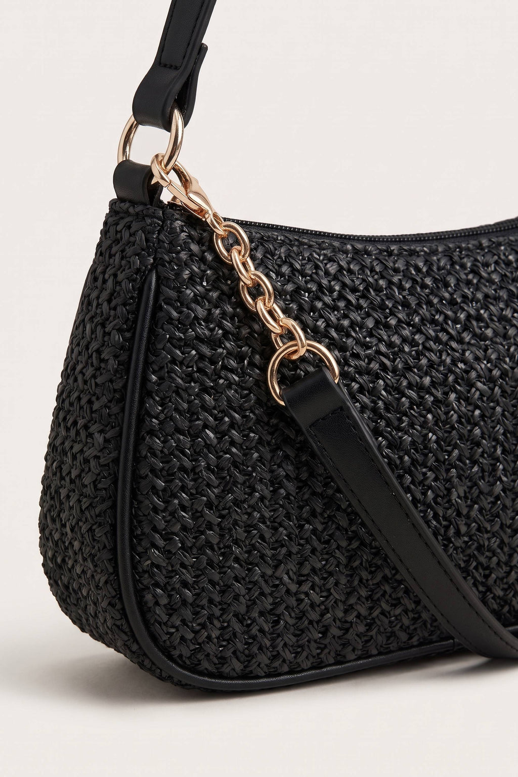 Florence shoulder bag in black — detail