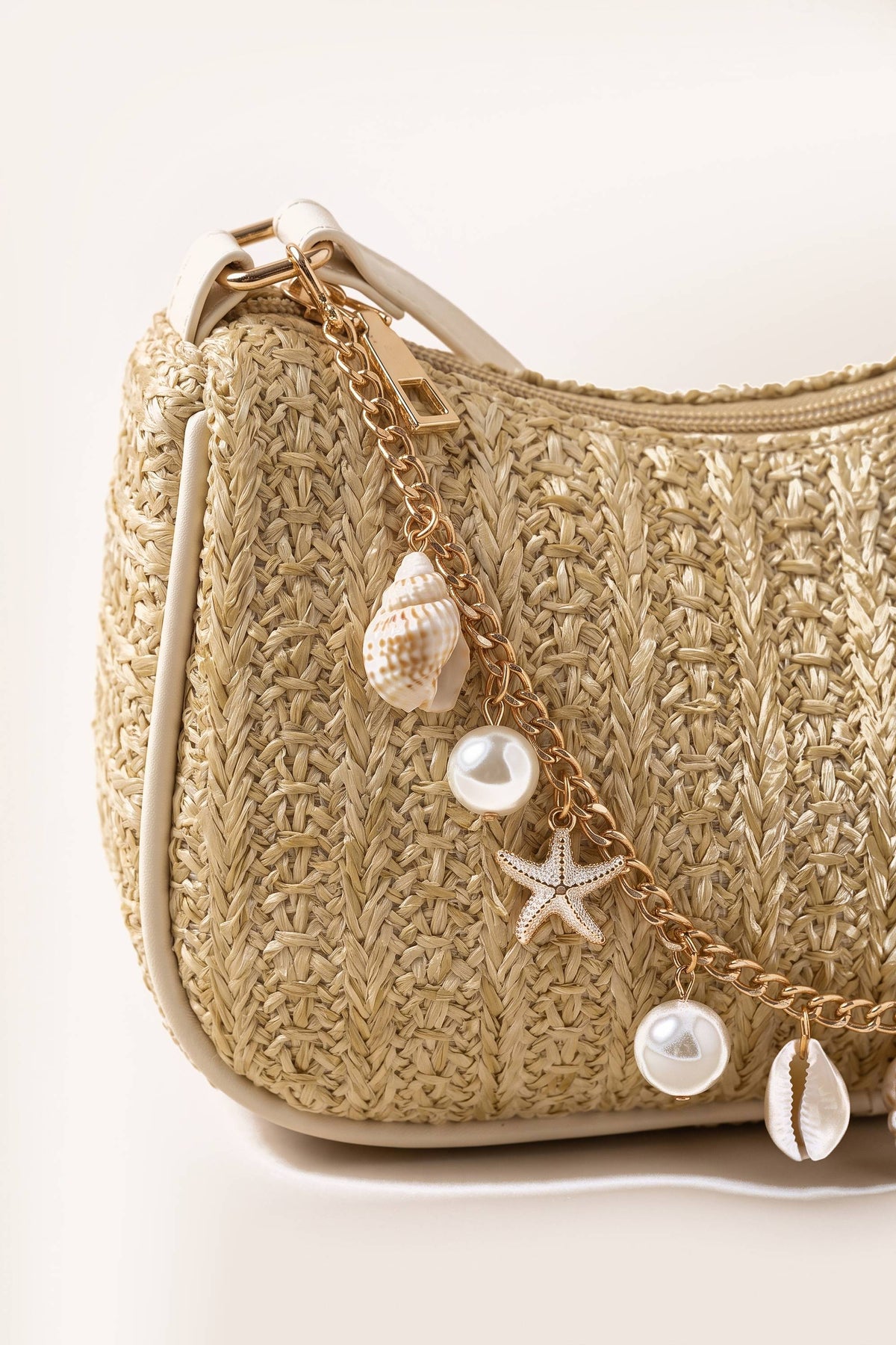 Florence shoulder bag in dark beige — detail
