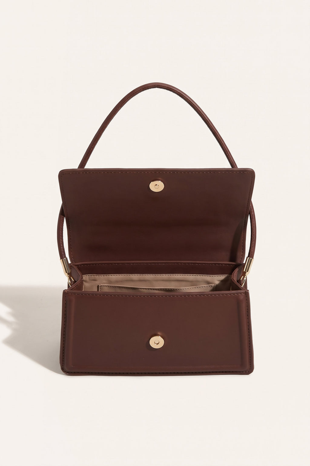 Harriet shoulder bag in brown — open view
