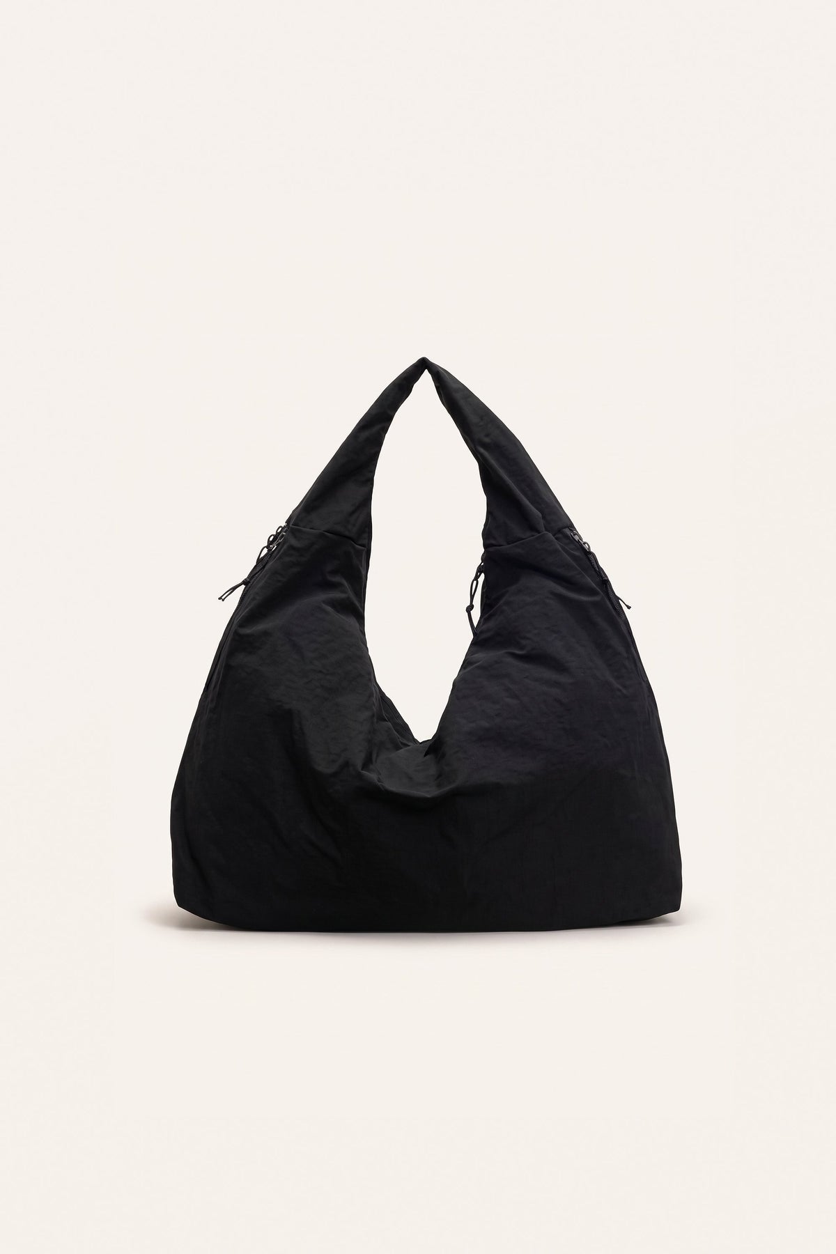Luna tote bag in black — front view