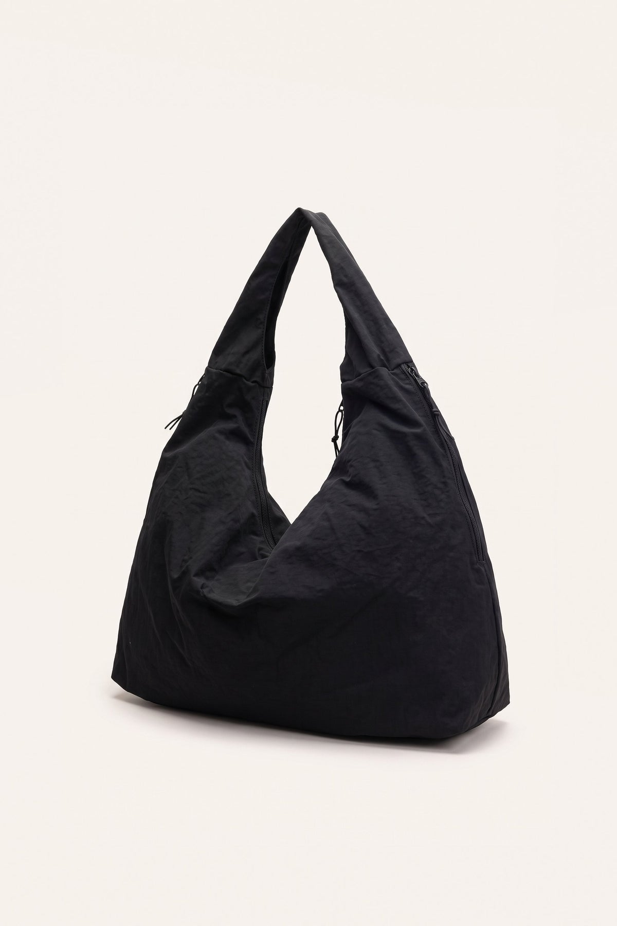Luna tote bag in black — three-quarter view