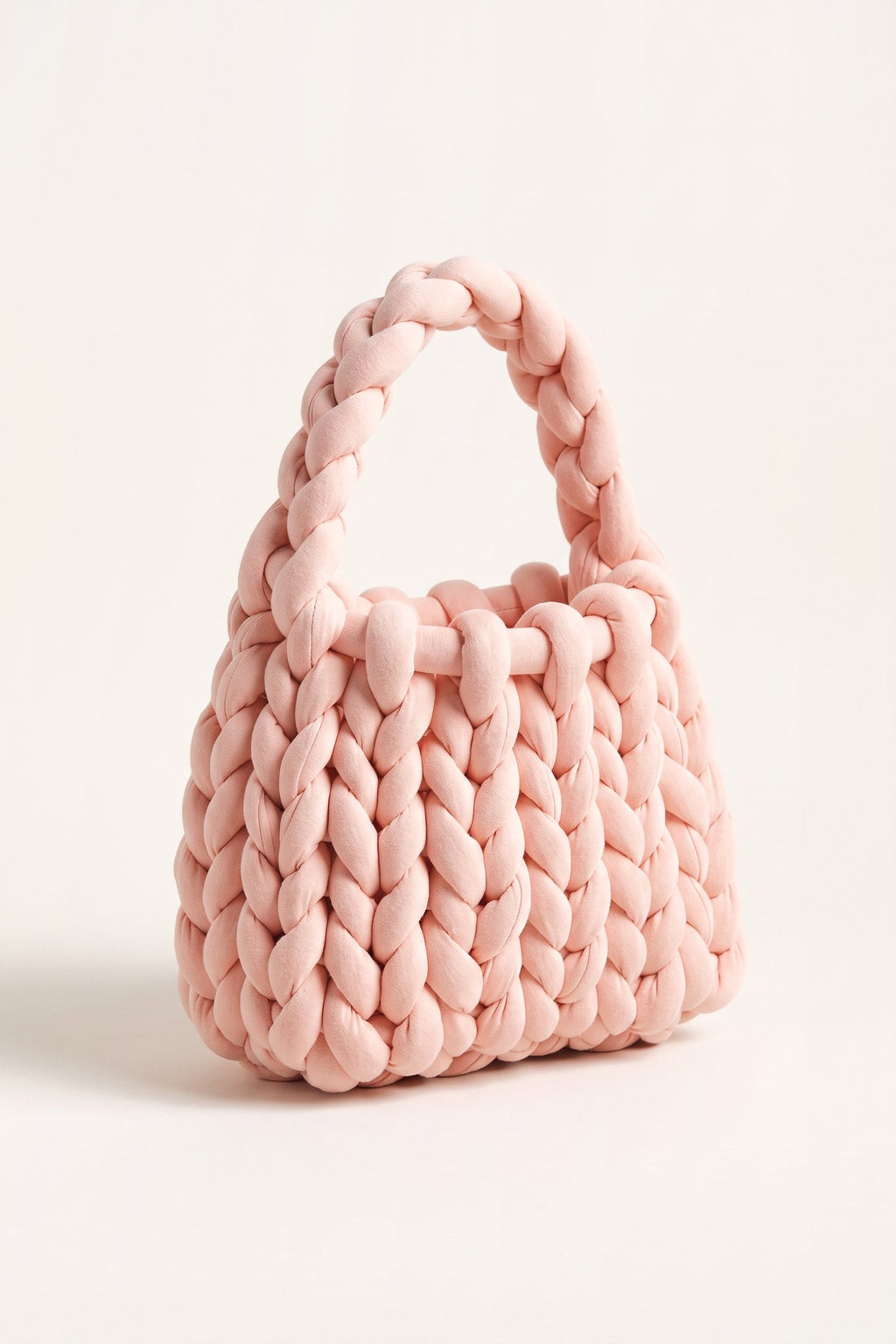 Ottilie tote bag in light pink — three-quarter view