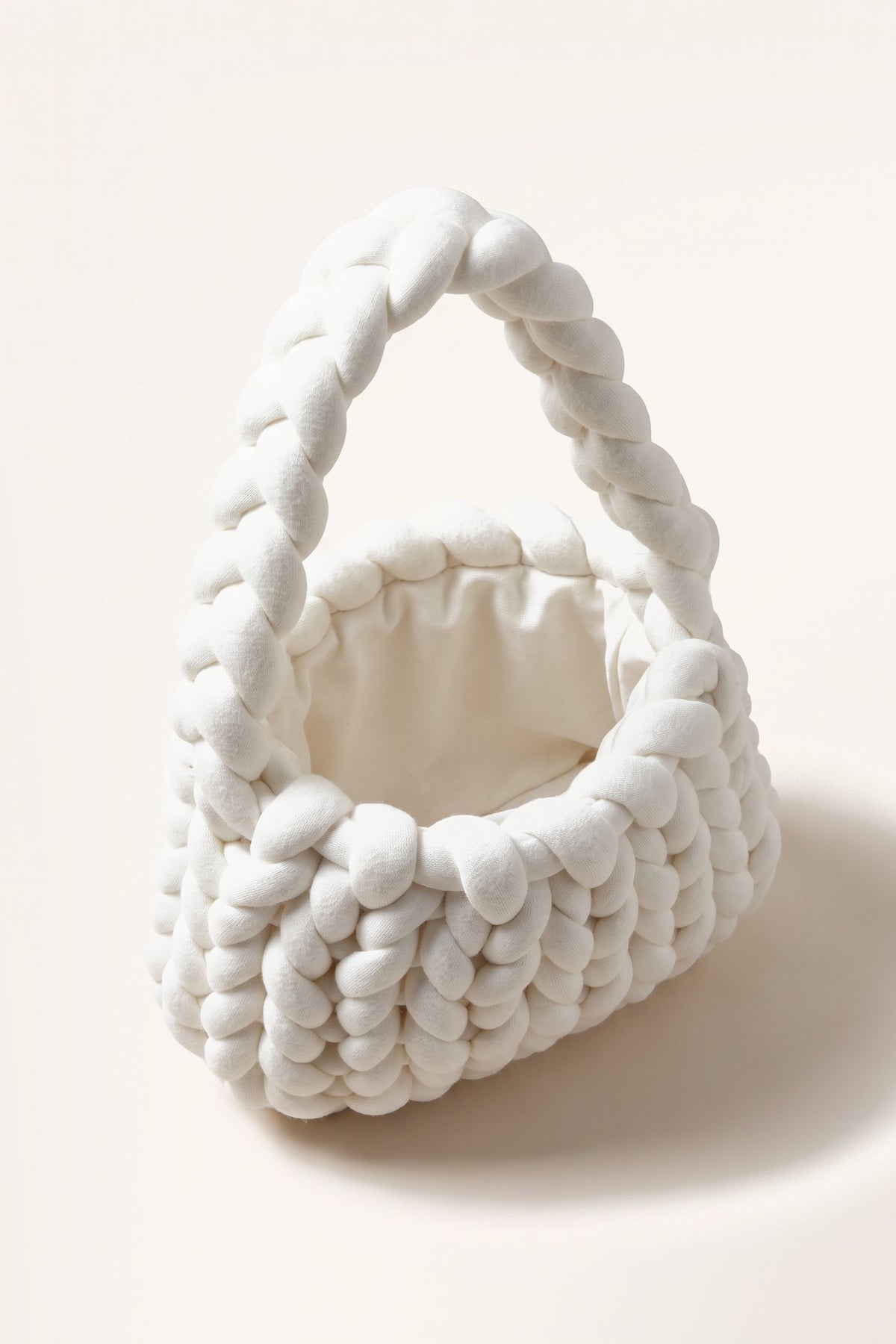 Ottilie tote bag in white — open view