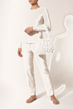 Ottilie tote bag in white — on model