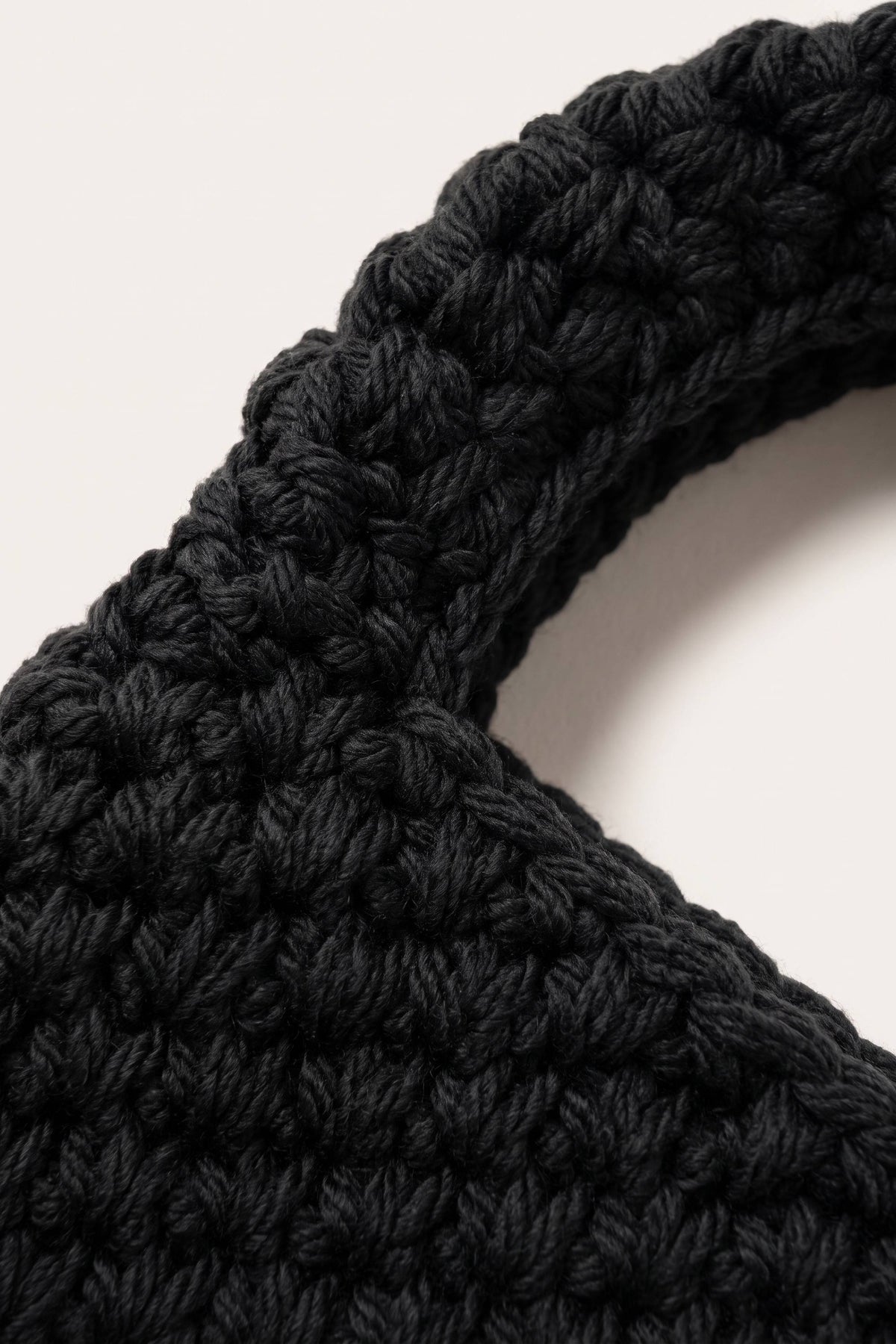 Wren Tote Bag in Black — detail