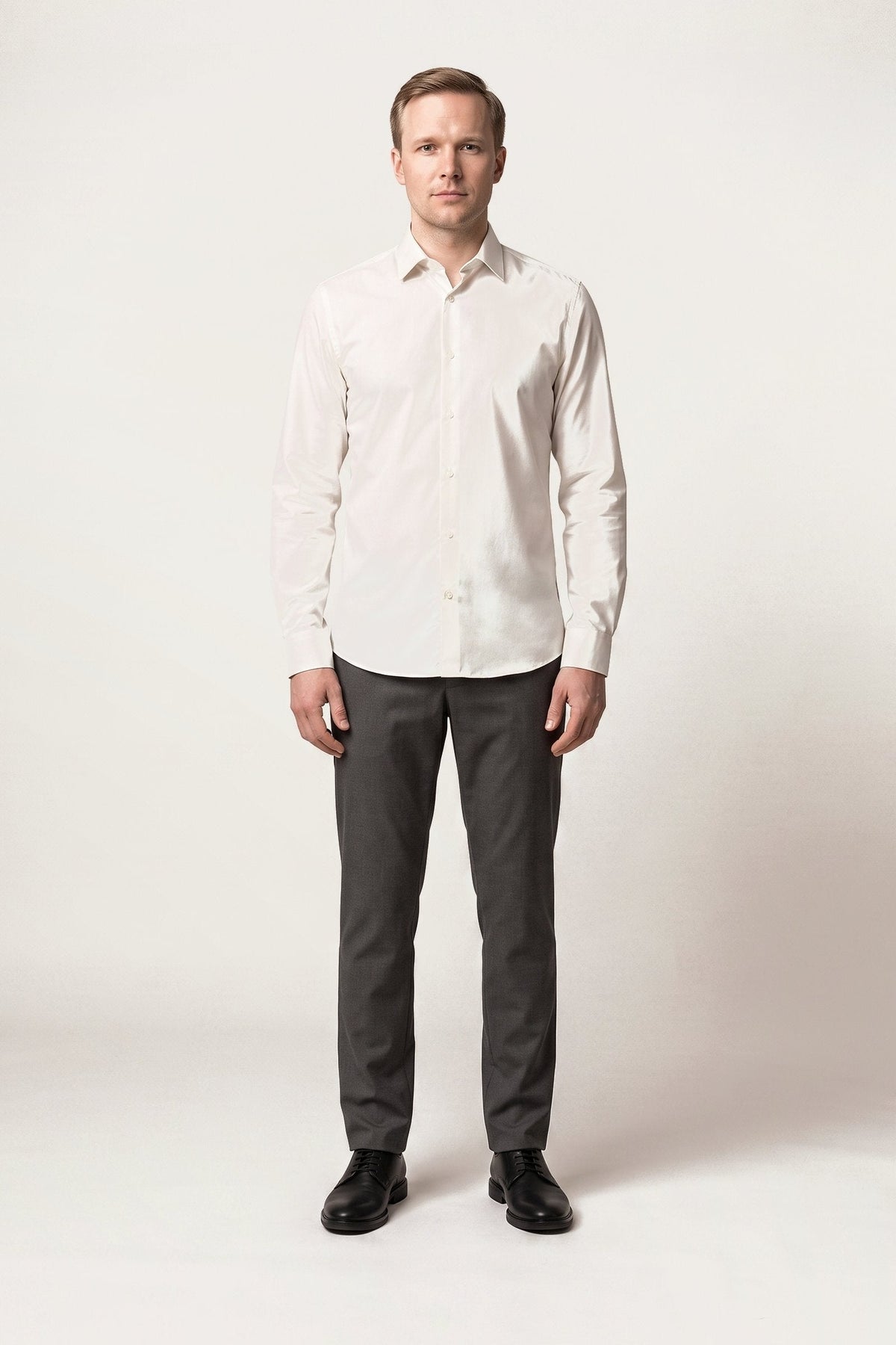Folke shirt in off-white — front view