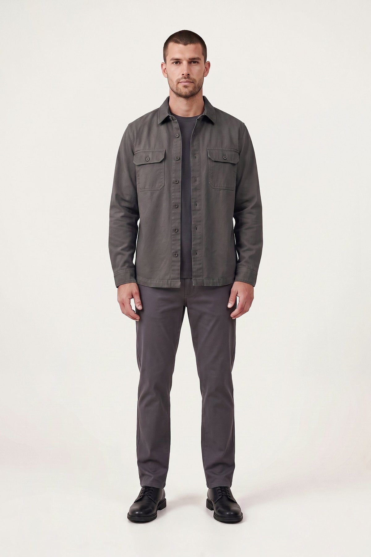 Ivar overshirt in dark grey — front view