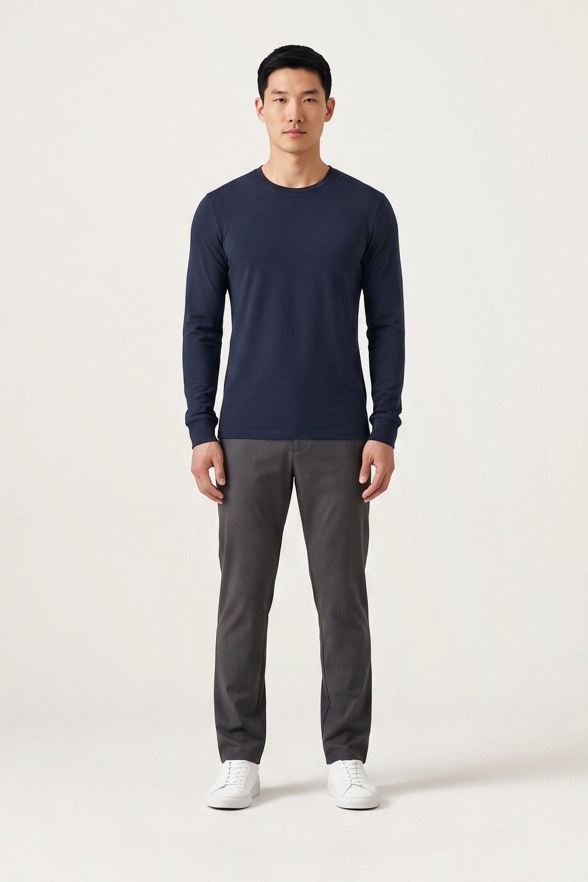 Jonas T-shirt in navy — front view on model