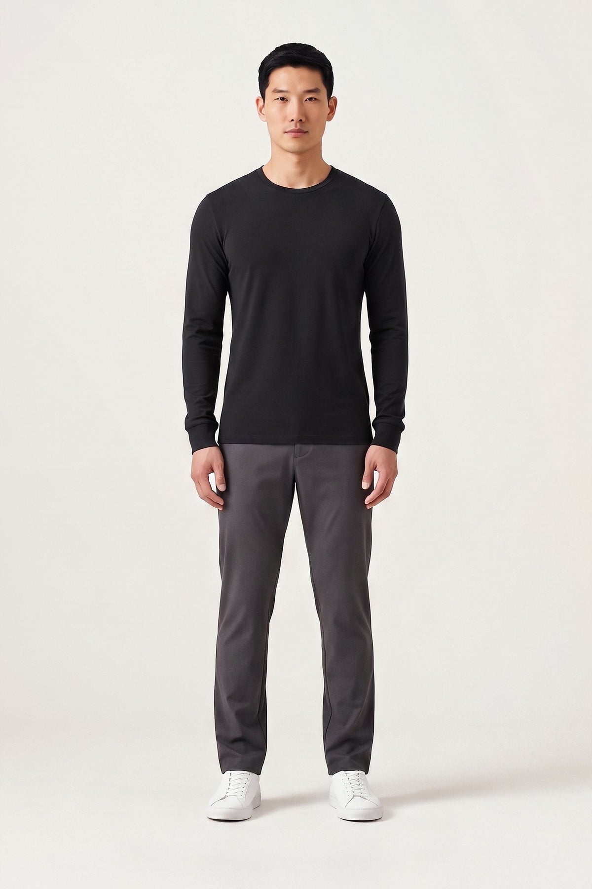 Jonas T-shirt in black — front view on model